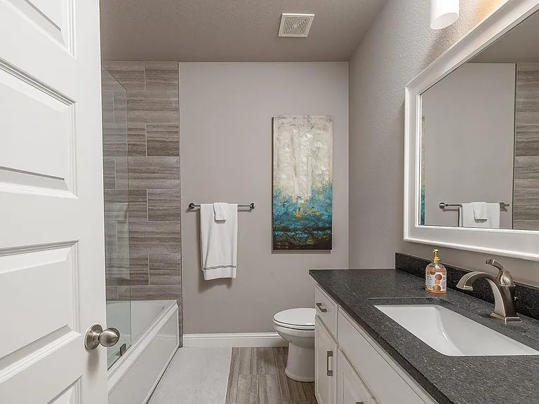 1235 E Adelaide Ln — Photo 38