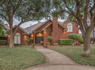 8707 Savannah Ave, Lubbock, TX 79424