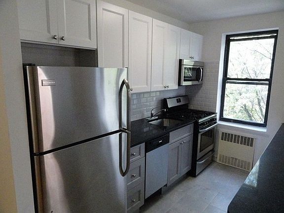 5th image of 81-06 34th Ave #5