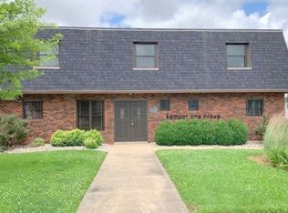 302 E Walnut St, Robinson, IL 62454