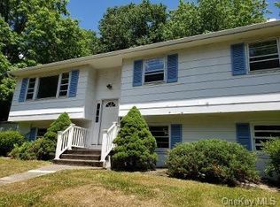 68 Horsepound Rd, Carmel, NY 10512