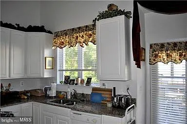 2517 Woodrow Wilson Dr — Photo 4