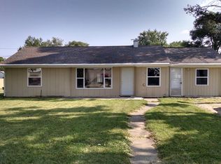 110 E 20th St, Cedar Falls, IA 50613