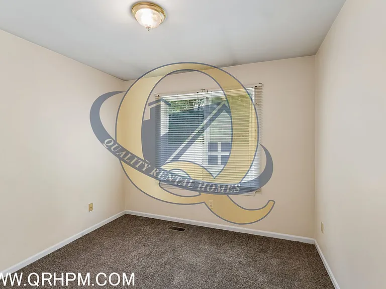 5200 N Genesee Rd — Photo 17