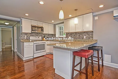 153 Bigelow St #1T Photo 1