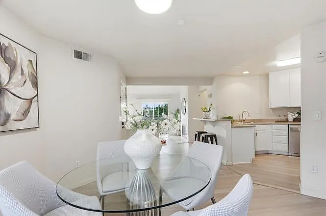 612 Arcadia Ter #301 — Photo 9