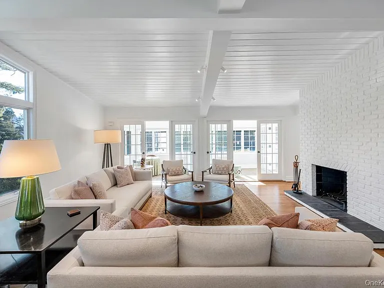 1 Cooper Ln — Photo 16