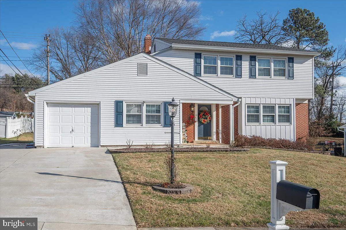 11 Aronimink Dr photo 1