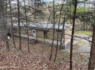 1145 Yellow Breeches Rd, Cosby, TN 37722