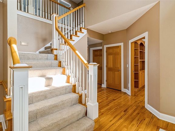 5th image of 6415 NW 94th Ct