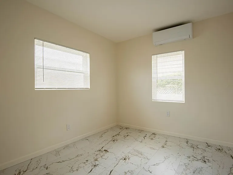 6352 Holabird St — Photo 12