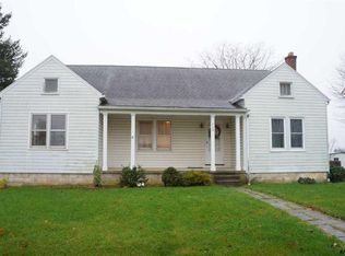 739 Edgegrove Rd, Hanover, PA 17331
