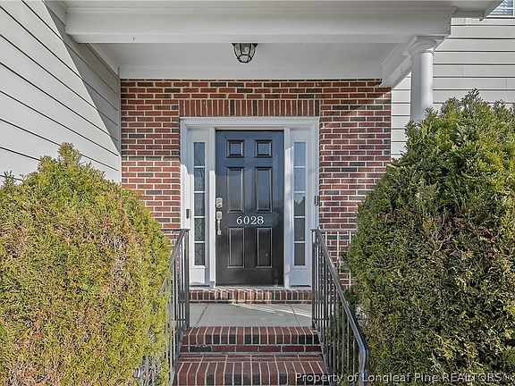 3rd image of 6028 Oak Spring St