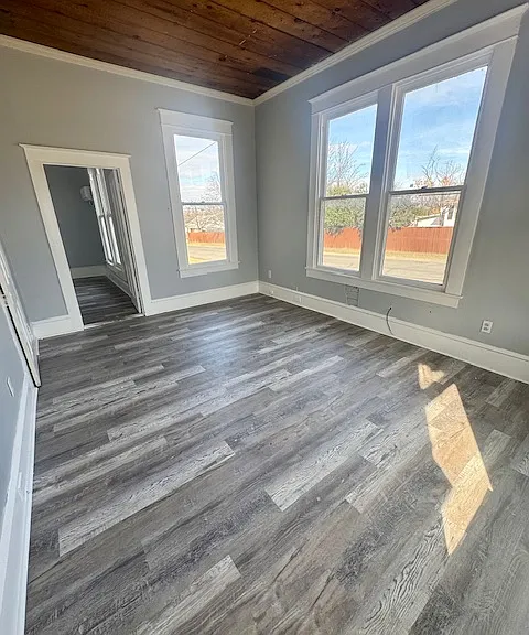 2301 Lasker Ave — Photo 2