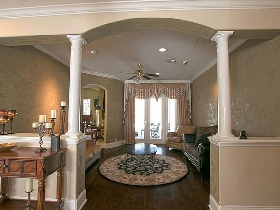 4th image of 5846 Audubon Manor Blvd