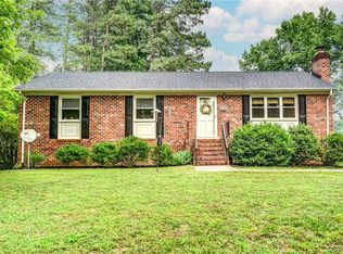 8192 Greenview Rd, Mechanicsville, VA 23111