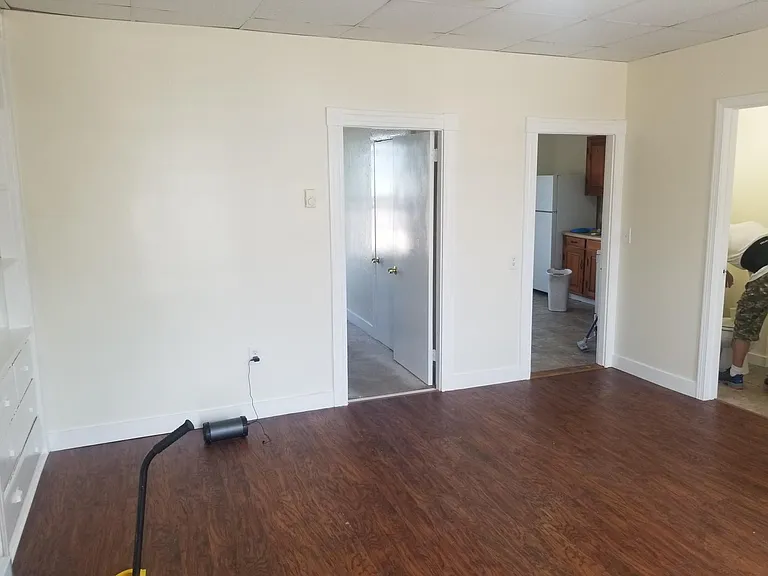766 King Philip St #2 — Photo 3