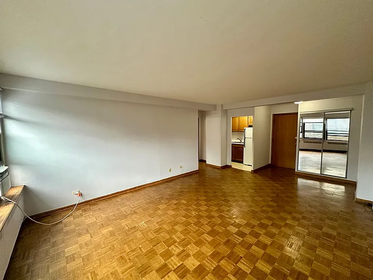 4180 Marine Terrace Apartments — Photo 53