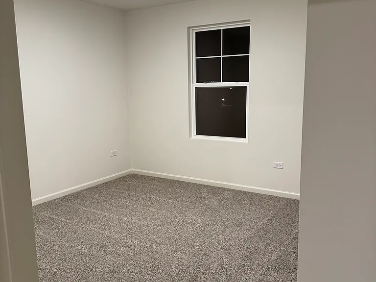 13520 S Carmel Blvd — Photo 10