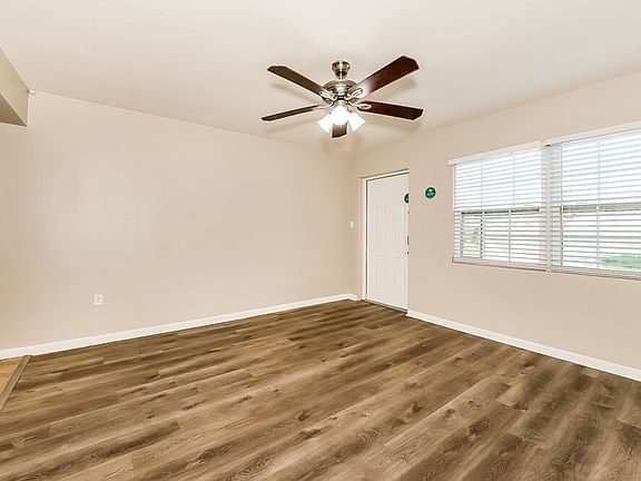 4th image of 3220 Lexington St
