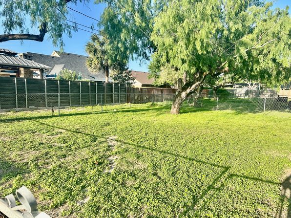 704 W 10th St, Weslaco, TX 78596