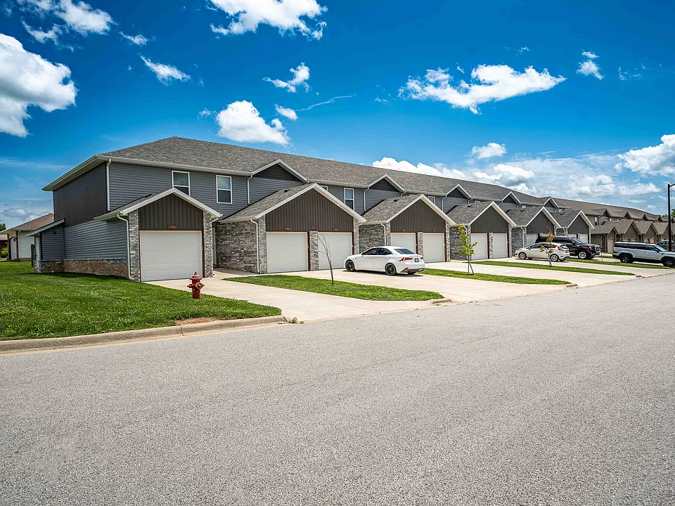 Oakwood Heights Townhomes