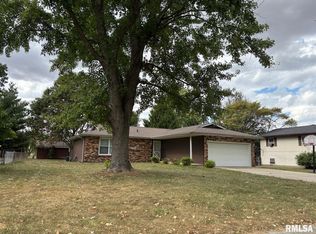 47 Margaret Ct, Pawnee, IL 62558