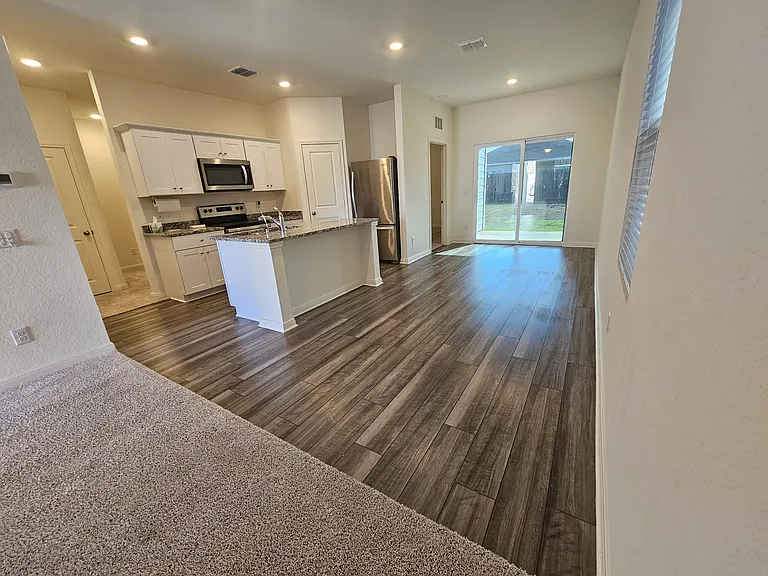 7438 Cheetah Pass — Photo 5