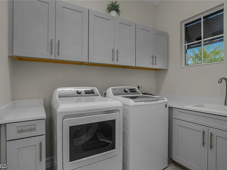 14870 Blue Bay Cir — Photo 31