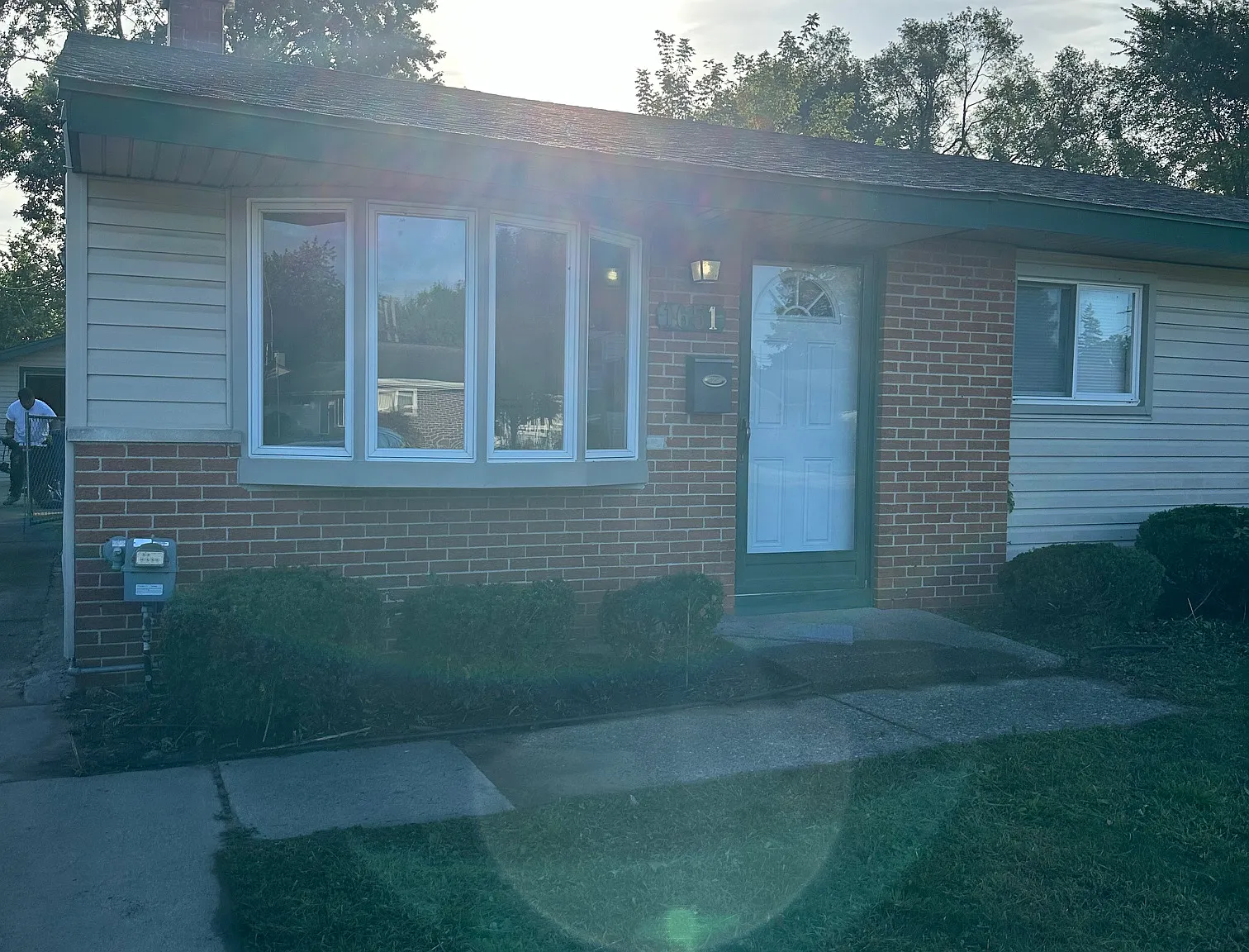 3 bed, 1008 sqft, $1,680 — Photo 2