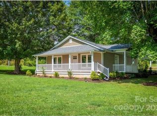 220 Vfw Rd, Morganton, NC 28655
