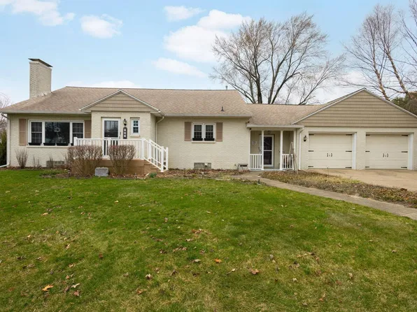 606 Illinois St, Walkerton, IN 46574