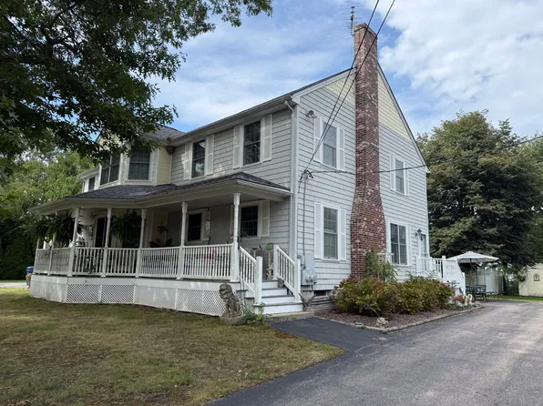 55 Westmoreland St #B, Narragansett, RI 02882