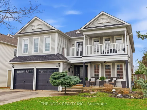 22 Selkirk Dr, Whitby, ON L1M 2E6