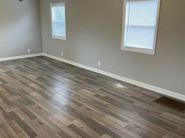 1351 Lone Oak Rd #1 — Photo 2