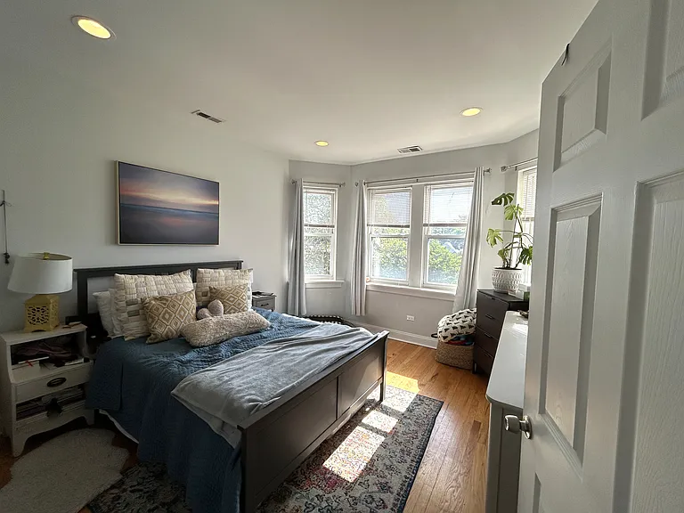 2102 N Albany Ave #3 — Photo 2