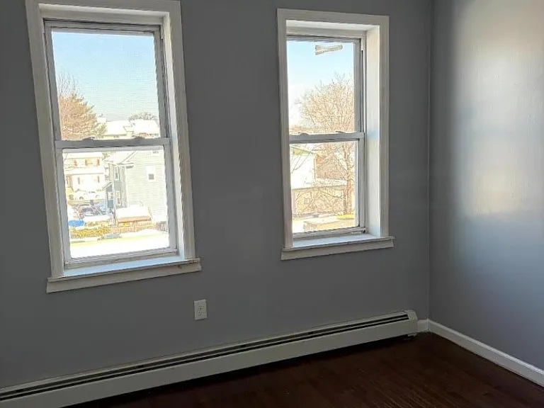 3 Mass Ct #2R — Photo 5