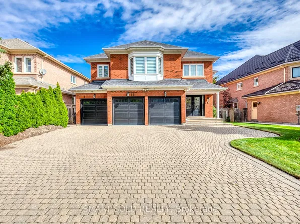 5291 Forest Hill Dr, Mississauga, ON L5M 5B7