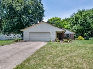 975 Meadowlark Ln, Medina, OH