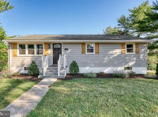 18 Utz Dr, Hanover, PA 17331