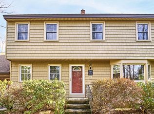 9 Cambridge Rd, Bedford, NH 03110