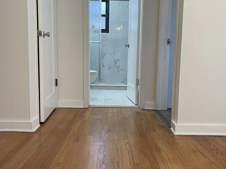 8638 Niles Center Rd #3A — Photo 8
