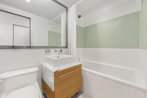 Rented by Halstead Real Estate | media 29