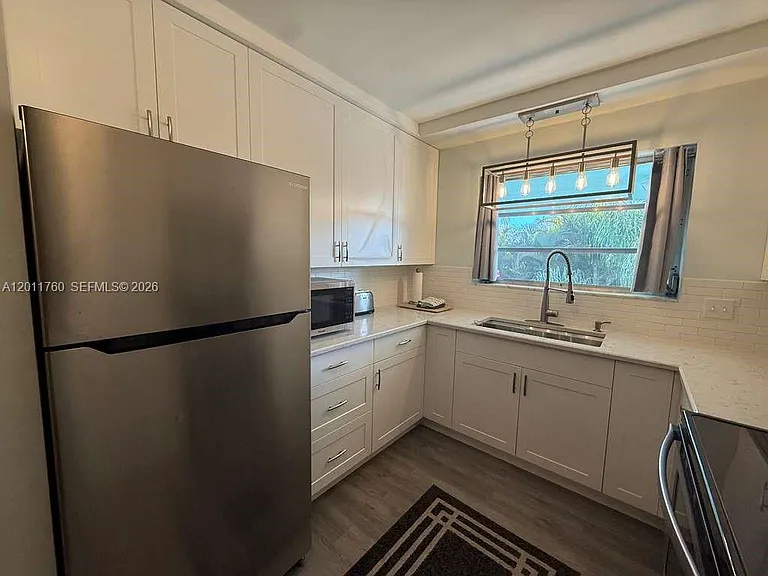 710 N K St #202 — Photo 4