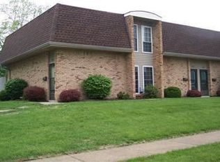 2915 Archer Dr, Springfield, OH 45503