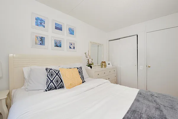 Rented by Corcoran | media 13