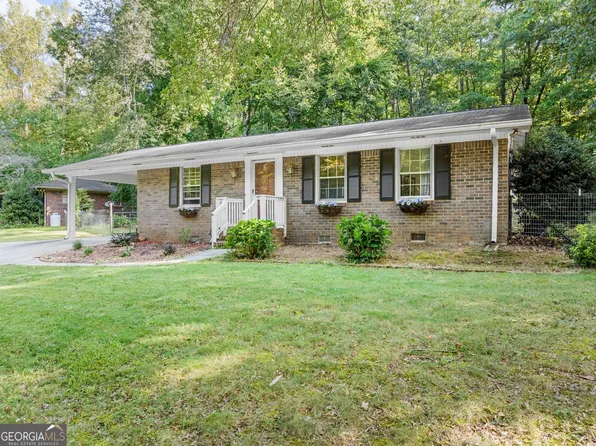 278 Friar Tuck Rd, Clarkesville, GA 30523