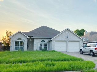 909 Alpine St, Forney, TX 75126