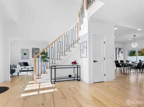 1210 Crosby Rd, Spring Lake, NJ 07762
