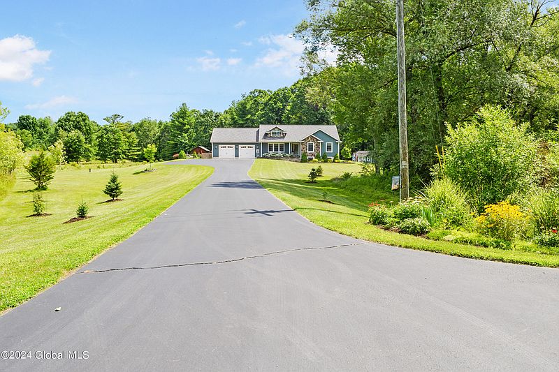 2nd image of 280 Parker Road